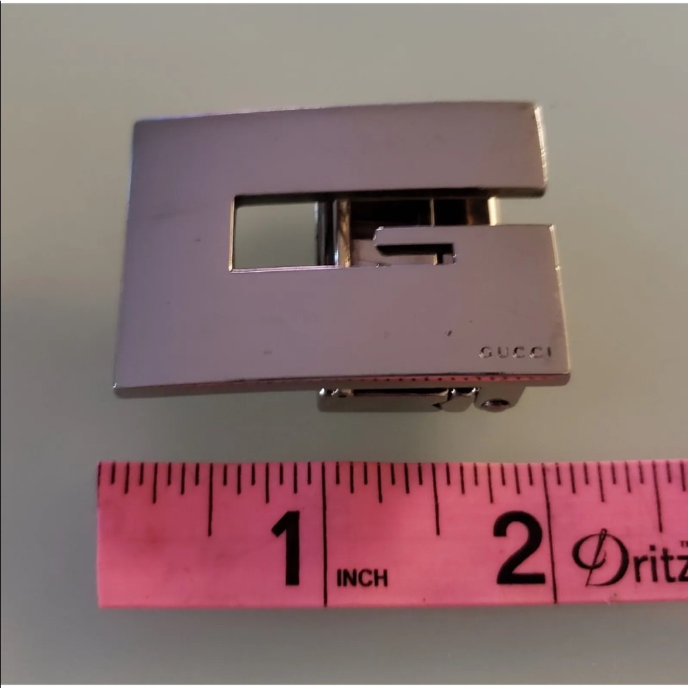 Gucci buckle